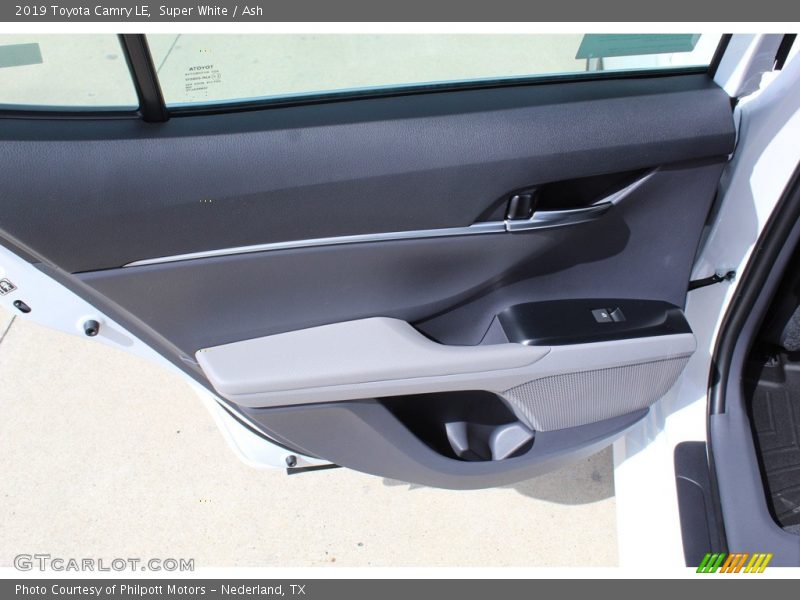 Super White / Ash 2019 Toyota Camry LE