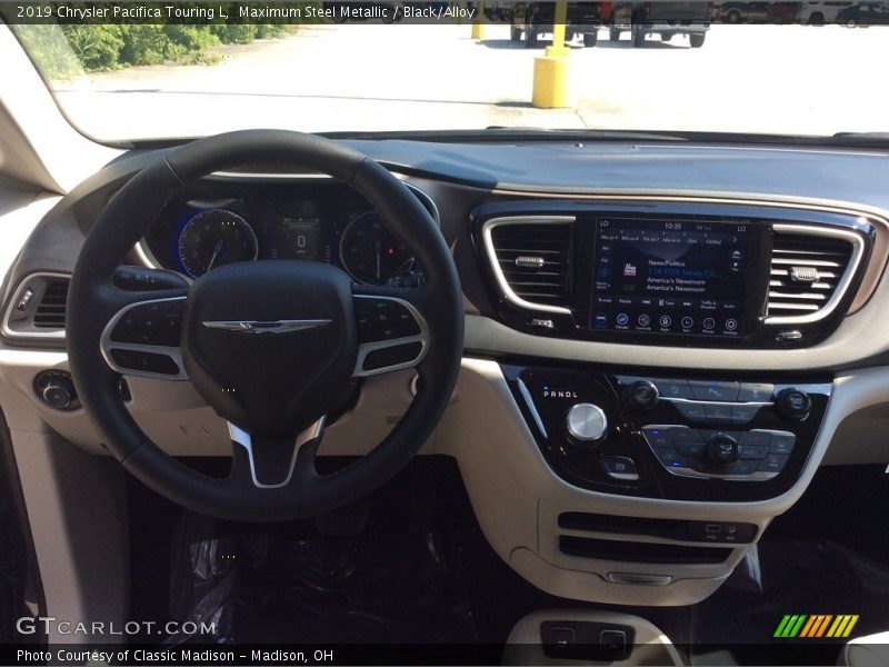 Maximum Steel Metallic / Black/Alloy 2019 Chrysler Pacifica Touring L