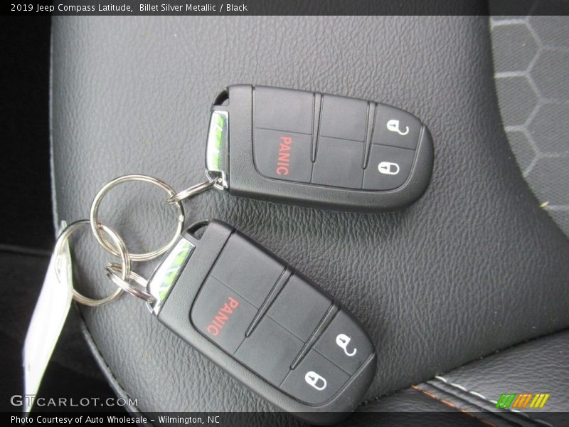 Billet Silver Metallic / Black 2019 Jeep Compass Latitude