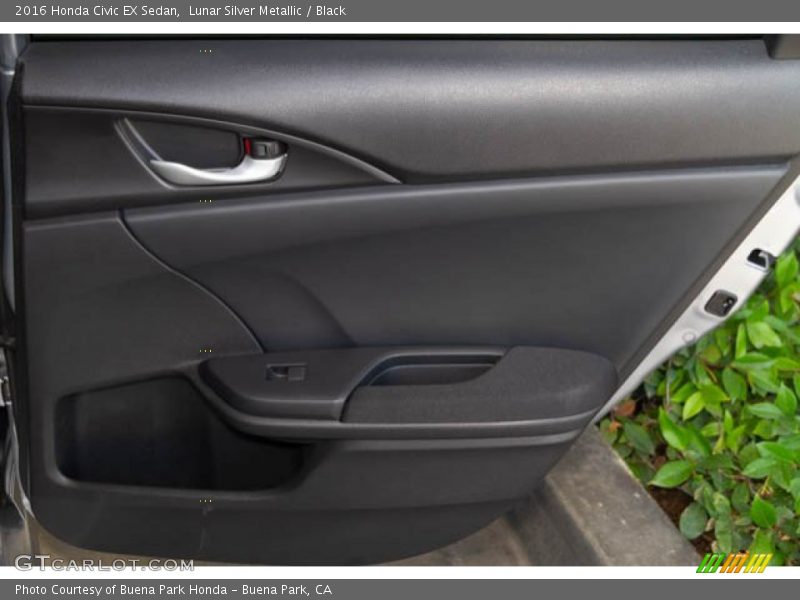 Lunar Silver Metallic / Black 2016 Honda Civic EX Sedan