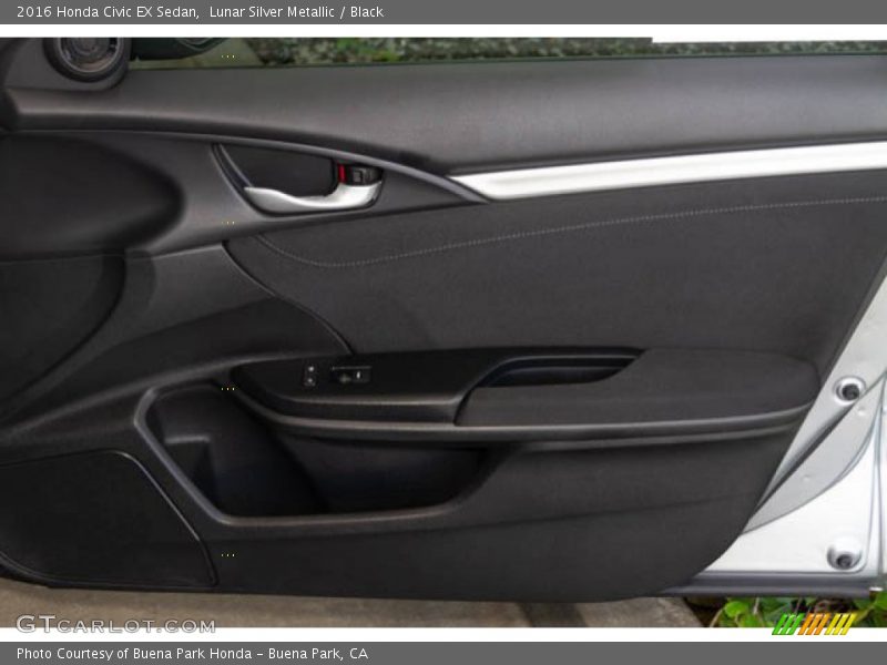 Lunar Silver Metallic / Black 2016 Honda Civic EX Sedan