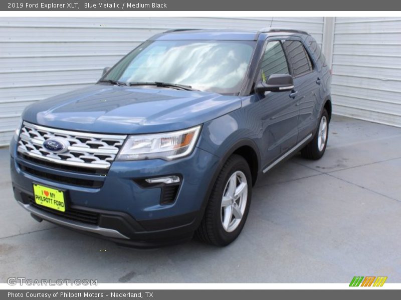 Blue Metallic / Medium Black 2019 Ford Explorer XLT