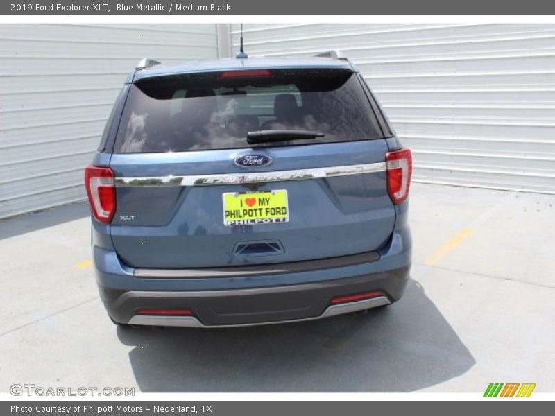 Blue Metallic / Medium Black 2019 Ford Explorer XLT