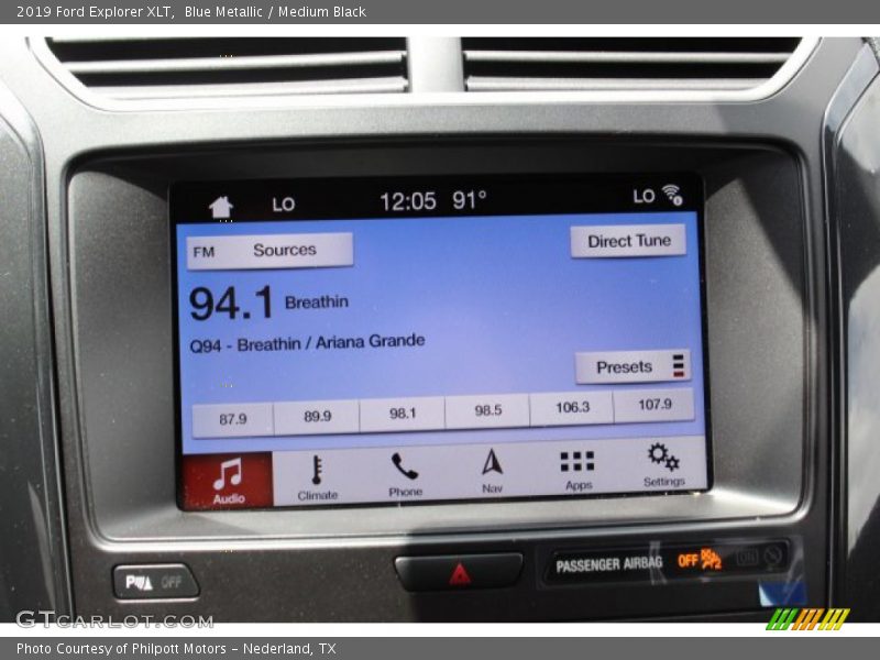 Blue Metallic / Medium Black 2019 Ford Explorer XLT