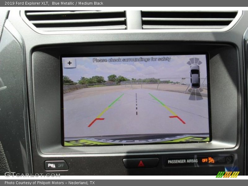 Blue Metallic / Medium Black 2019 Ford Explorer XLT