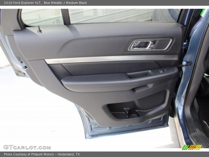 Blue Metallic / Medium Black 2019 Ford Explorer XLT