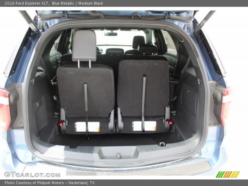 Blue Metallic / Medium Black 2019 Ford Explorer XLT