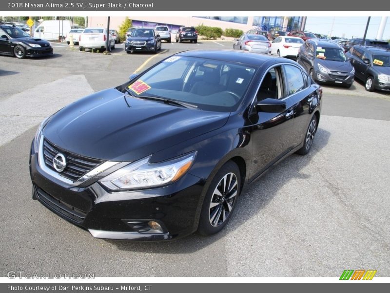 Super Black / Charcoal 2018 Nissan Altima 2.5 SV