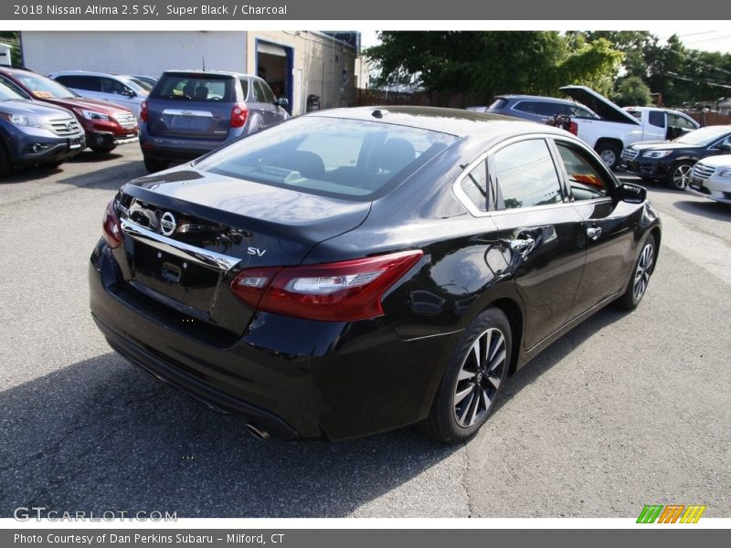 Super Black / Charcoal 2018 Nissan Altima 2.5 SV
