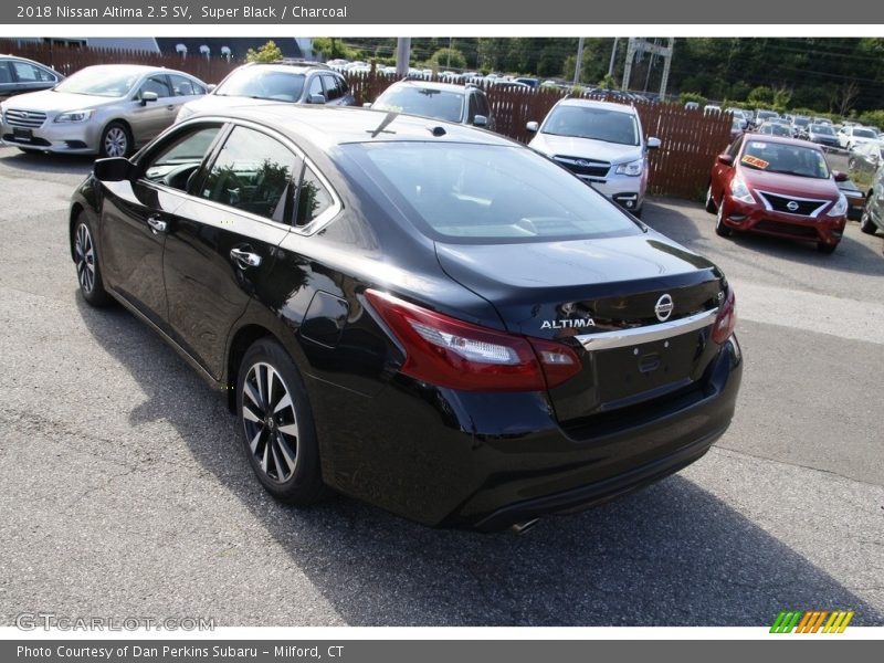 Super Black / Charcoal 2018 Nissan Altima 2.5 SV
