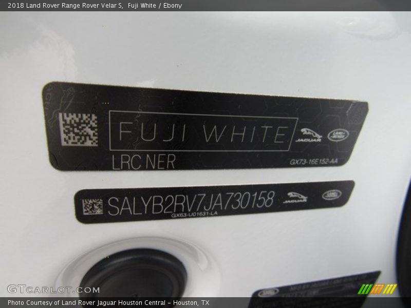Fuji White / Ebony 2018 Land Rover Range Rover Velar S
