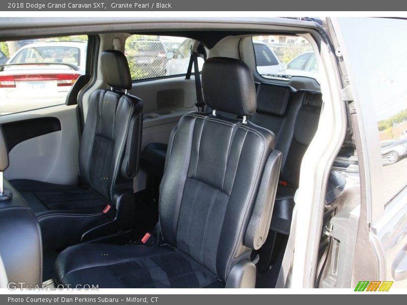 Granite Pearl / Black 2018 Dodge Grand Caravan SXT