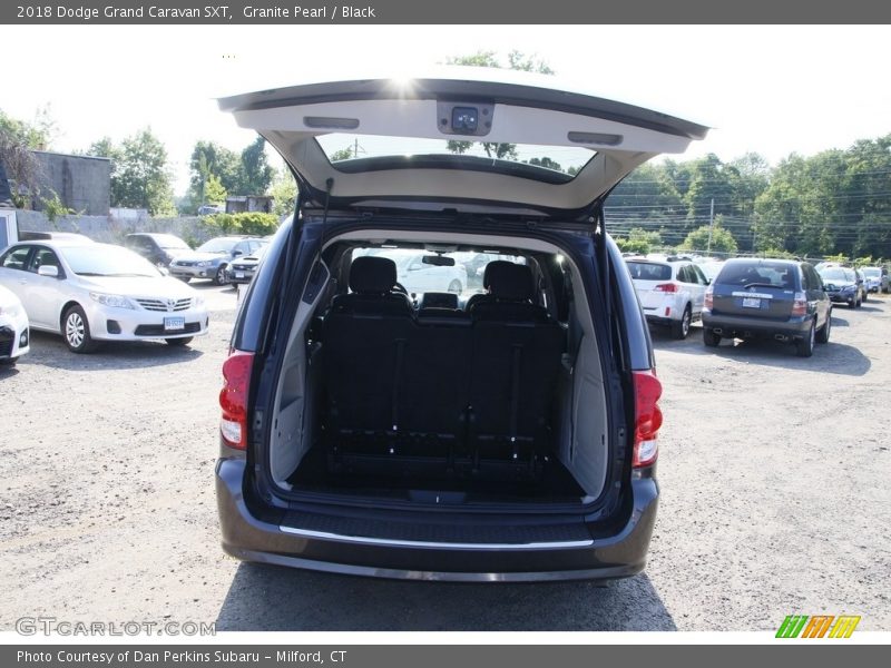 Granite Pearl / Black 2018 Dodge Grand Caravan SXT