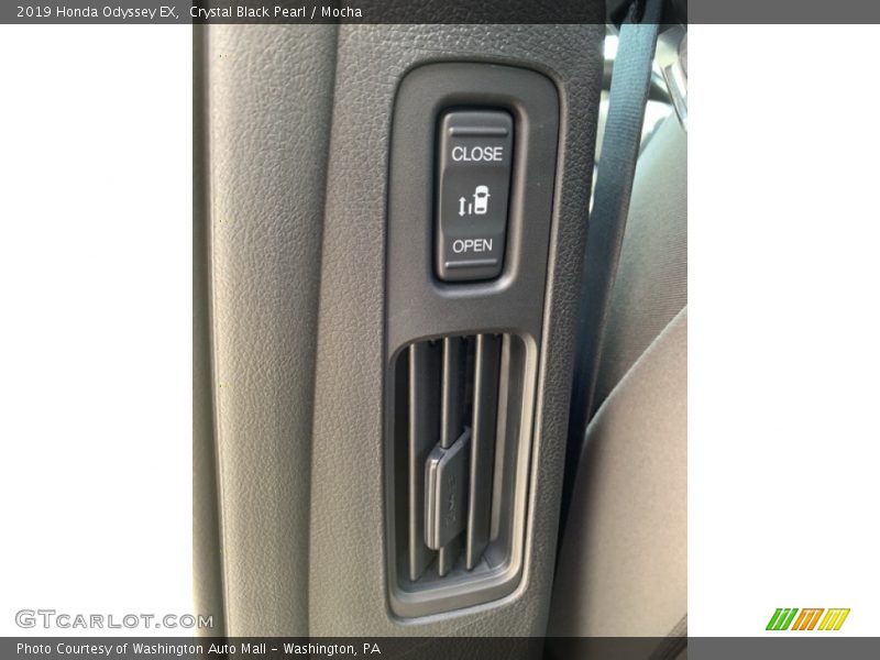 Crystal Black Pearl / Mocha 2019 Honda Odyssey EX