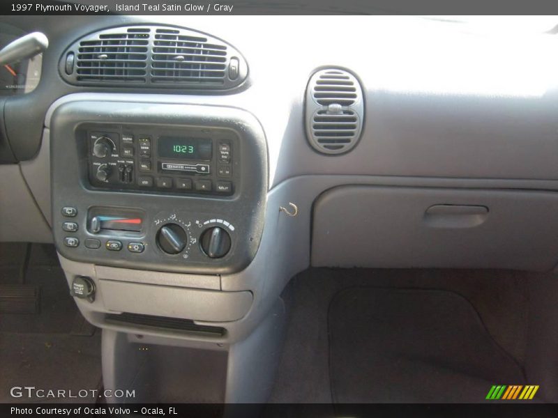 Island Teal Satin Glow / Gray 1997 Plymouth Voyager