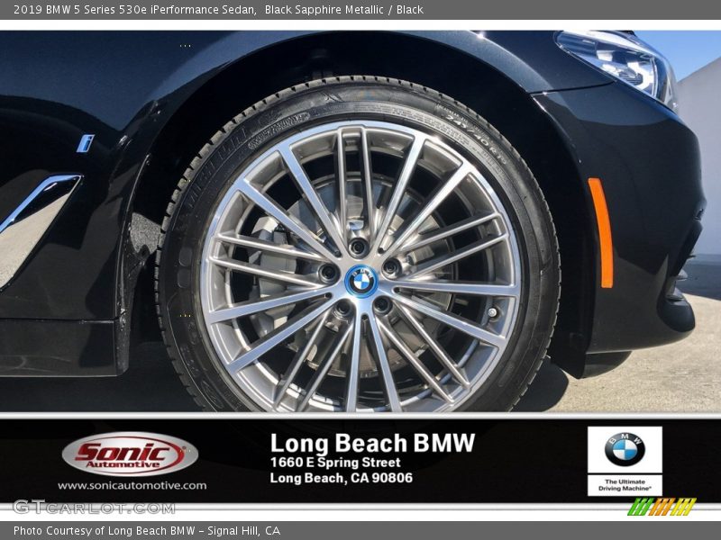 Black Sapphire Metallic / Black 2019 BMW 5 Series 530e iPerformance Sedan