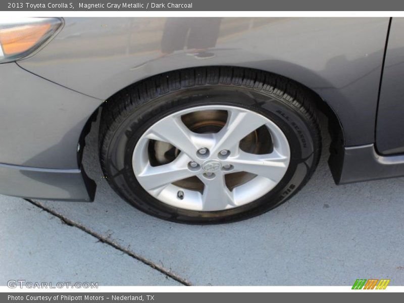Magnetic Gray Metallic / Dark Charcoal 2013 Toyota Corolla S