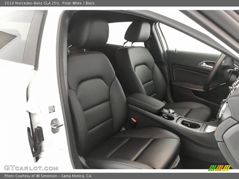 Polar White / Black 2019 Mercedes-Benz GLA 250