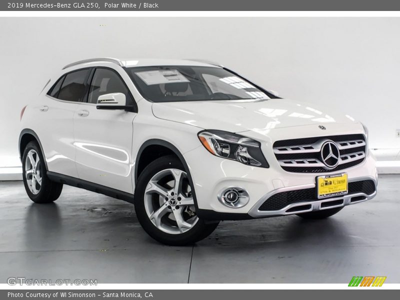 Polar White / Black 2019 Mercedes-Benz GLA 250