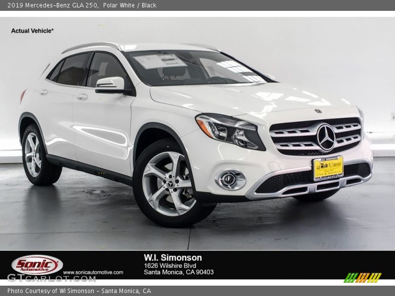 Polar White / Black 2019 Mercedes-Benz GLA 250
