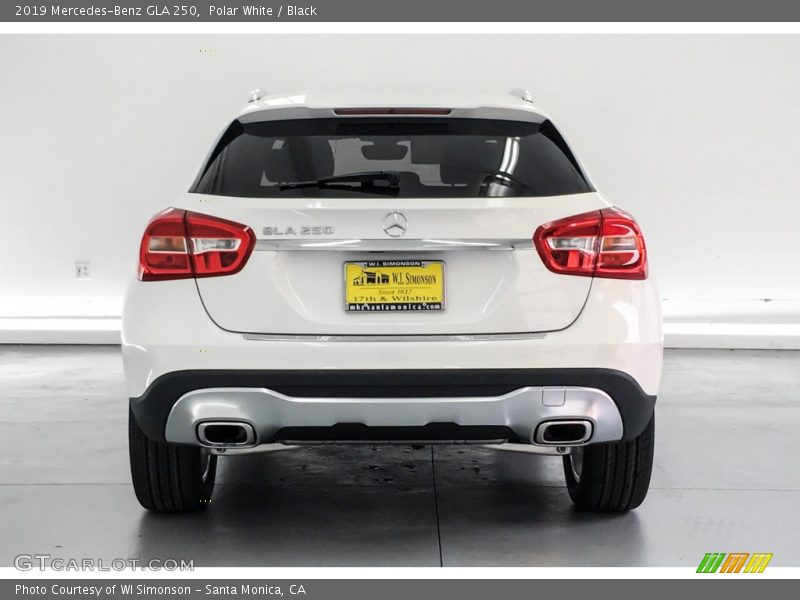 Polar White / Black 2019 Mercedes-Benz GLA 250