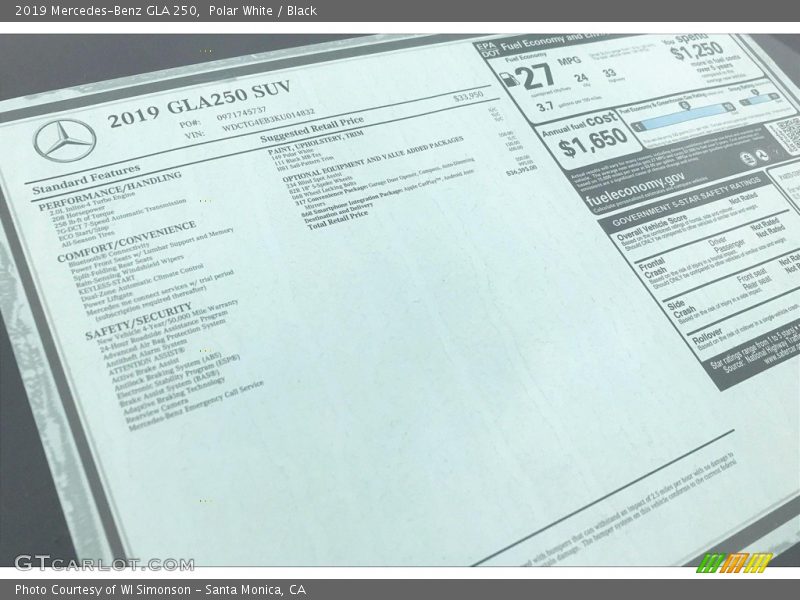 Polar White / Black 2019 Mercedes-Benz GLA 250