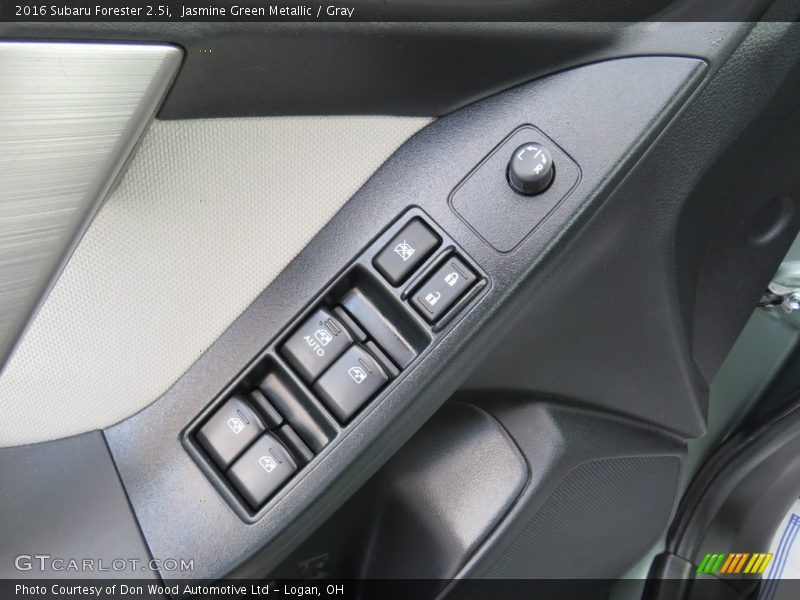 Jasmine Green Metallic / Gray 2016 Subaru Forester 2.5i