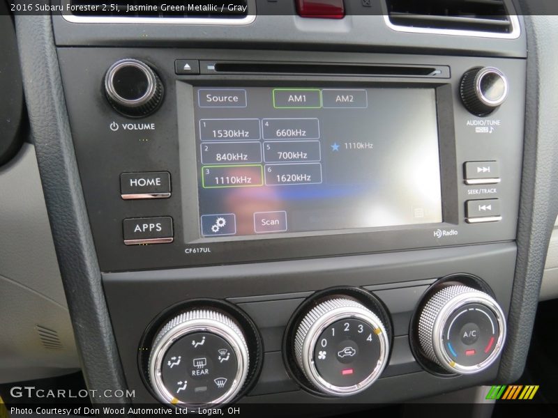 Jasmine Green Metallic / Gray 2016 Subaru Forester 2.5i