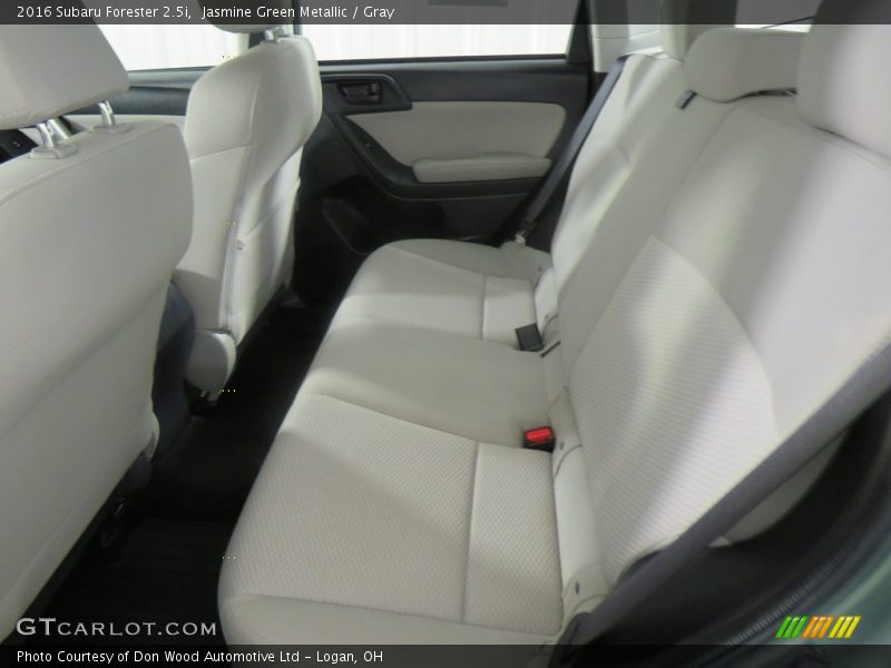 Jasmine Green Metallic / Gray 2016 Subaru Forester 2.5i