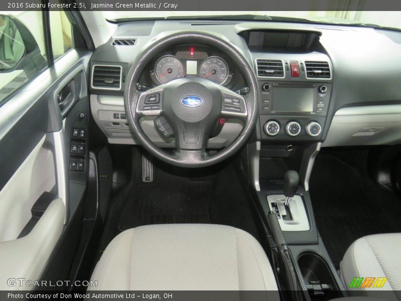 Jasmine Green Metallic / Gray 2016 Subaru Forester 2.5i