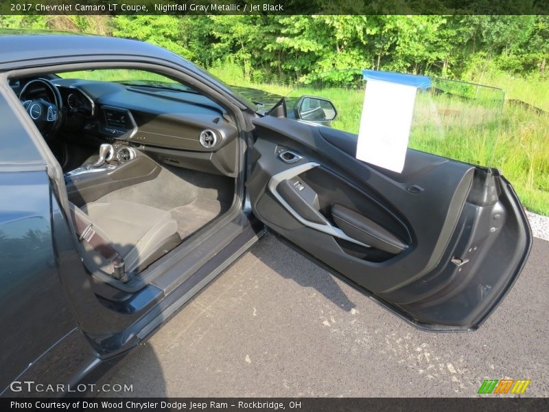 Nightfall Gray Metallic / Jet Black 2017 Chevrolet Camaro LT Coupe