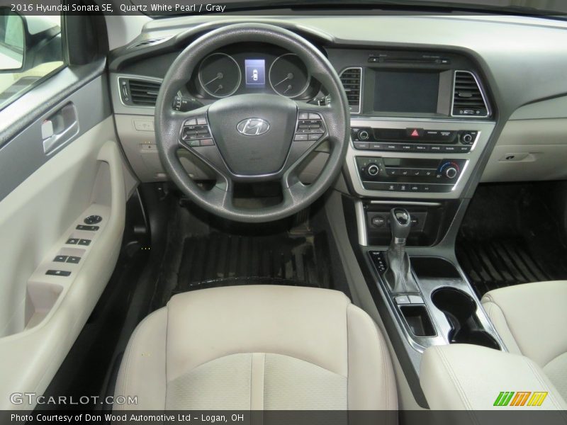 Quartz White Pearl / Gray 2016 Hyundai Sonata SE