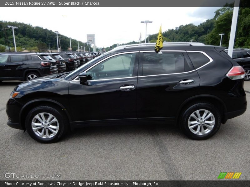 Super Black / Charcoal 2015 Nissan Rogue SV AWD