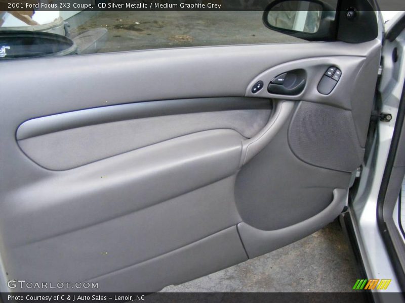 CD Silver Metallic / Medium Graphite Grey 2001 Ford Focus ZX3 Coupe