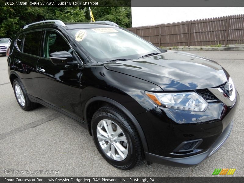 Super Black / Charcoal 2015 Nissan Rogue SV AWD
