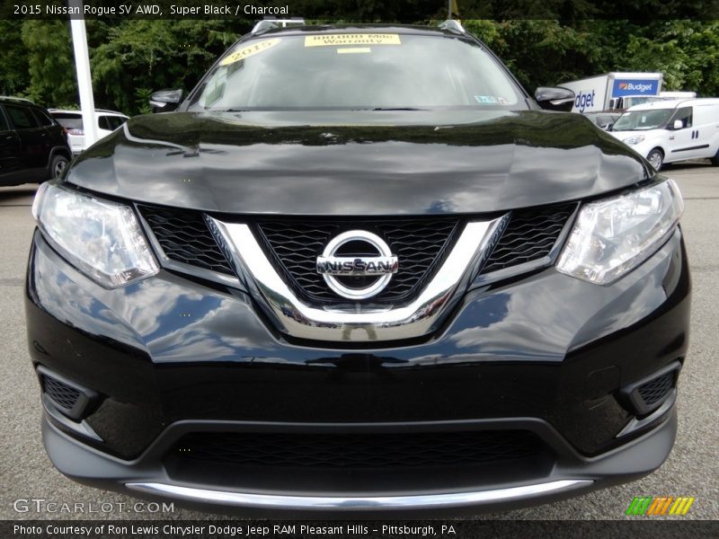 Super Black / Charcoal 2015 Nissan Rogue SV AWD