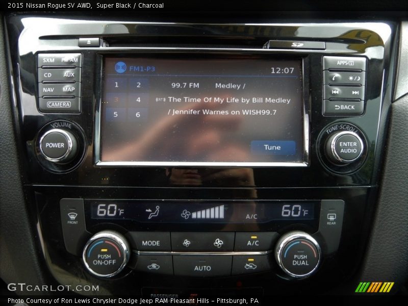 Super Black / Charcoal 2015 Nissan Rogue SV AWD