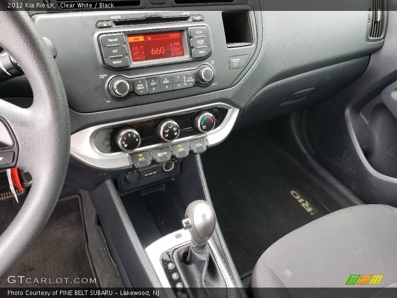 Clear White / Black 2012 Kia Rio LX