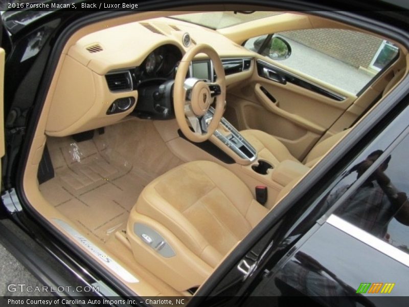 Black / Luxor Beige 2016 Porsche Macan S