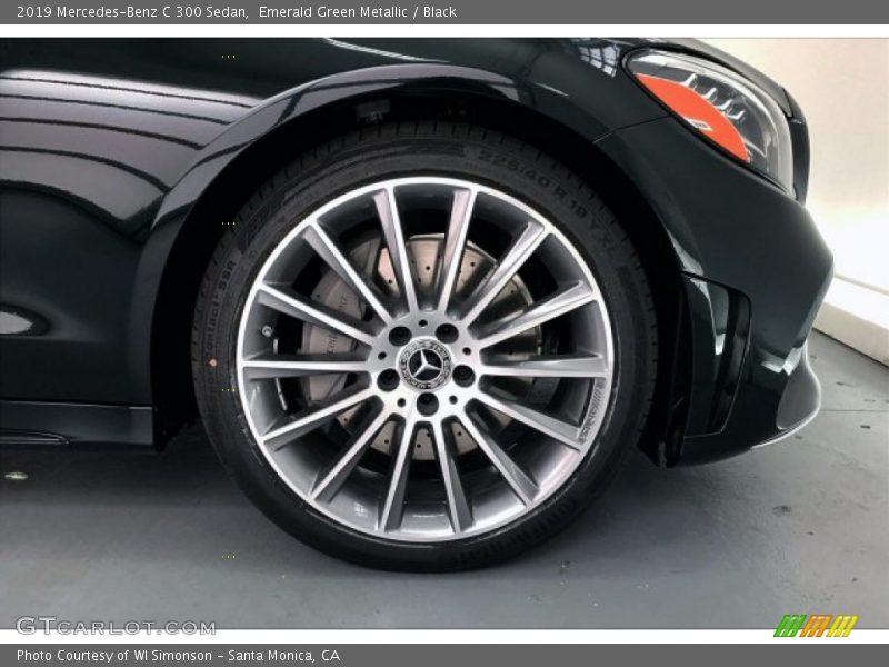 Emerald Green Metallic / Black 2019 Mercedes-Benz C 300 Sedan