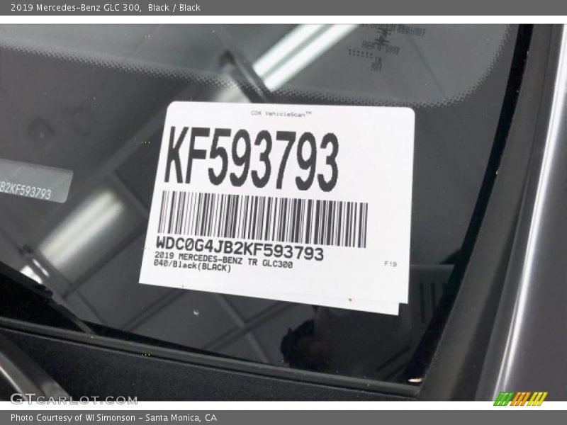 Black / Black 2019 Mercedes-Benz GLC 300