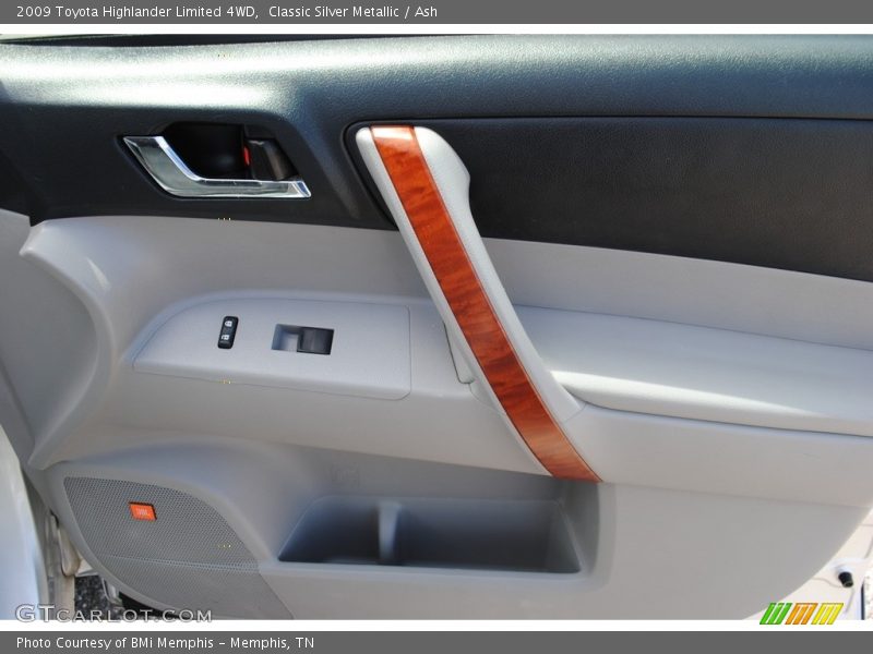 Classic Silver Metallic / Ash 2009 Toyota Highlander Limited 4WD