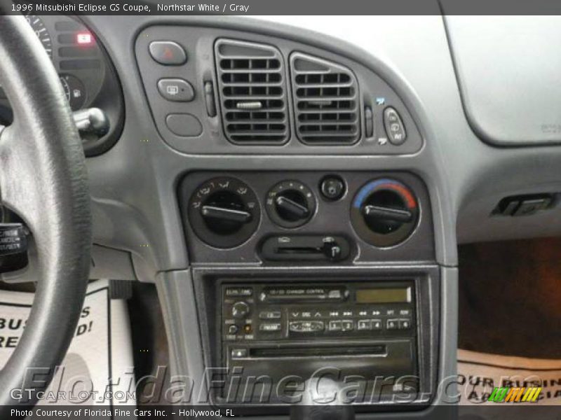 Northstar White / Gray 1996 Mitsubishi Eclipse GS Coupe