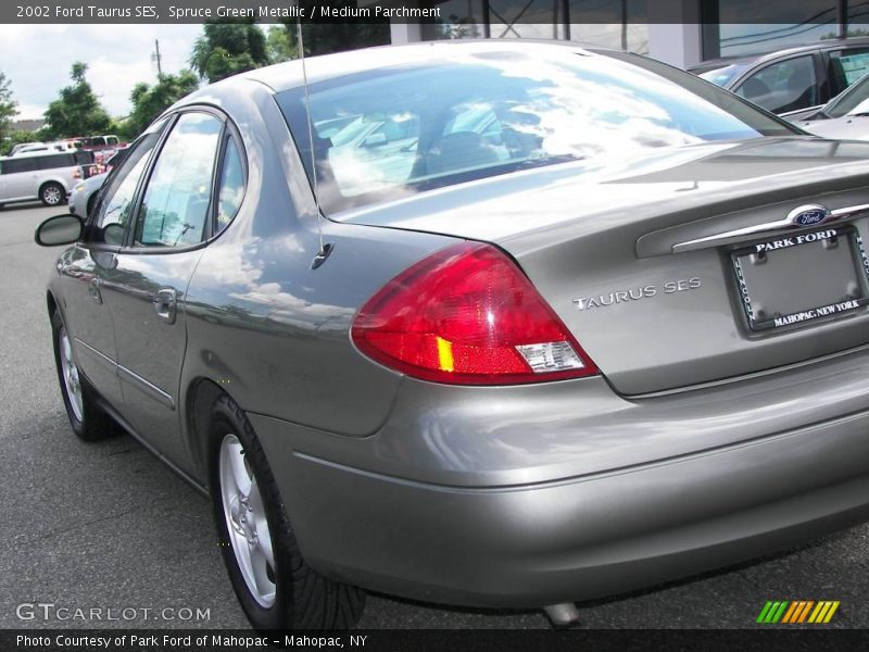Spruce Green Metallic / Medium Parchment 2002 Ford Taurus SES