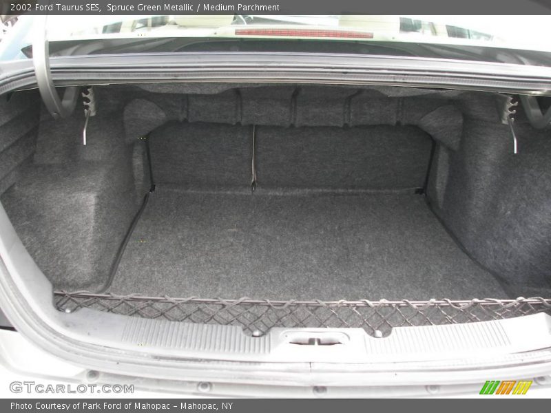 Spruce Green Metallic / Medium Parchment 2002 Ford Taurus SES