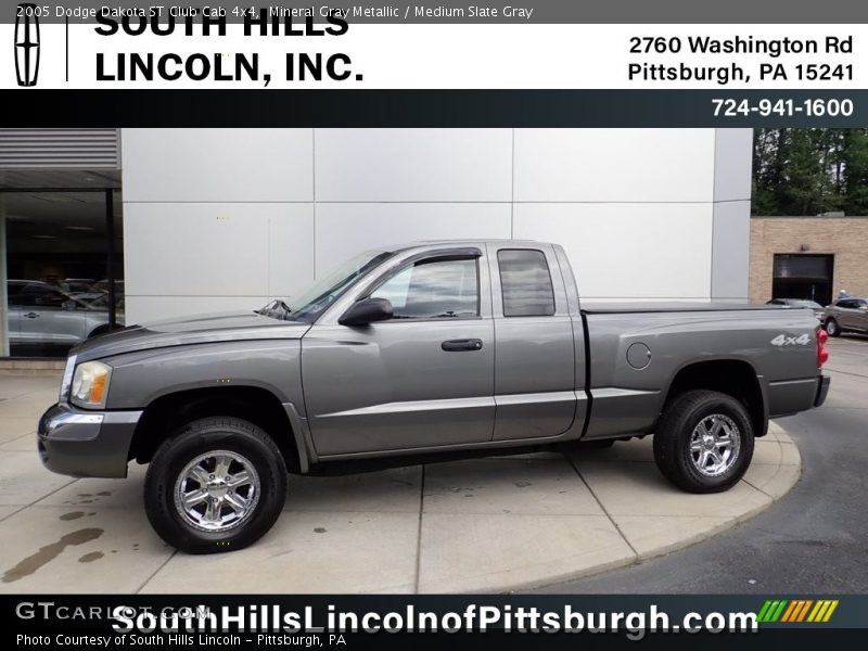 Mineral Gray Metallic / Medium Slate Gray 2005 Dodge Dakota ST Club Cab 4x4