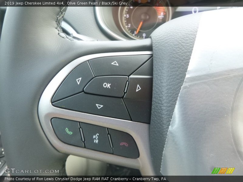 Olive Green Pearl / Black/Ski Grey 2019 Jeep Cherokee Limited 4x4