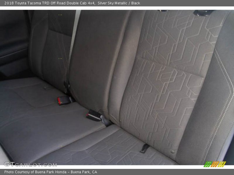 Silver Sky Metallic / Black 2018 Toyota Tacoma TRD Off Road Double Cab 4x4