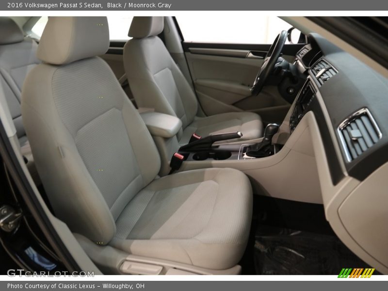 Black / Moonrock Gray 2016 Volkswagen Passat S Sedan