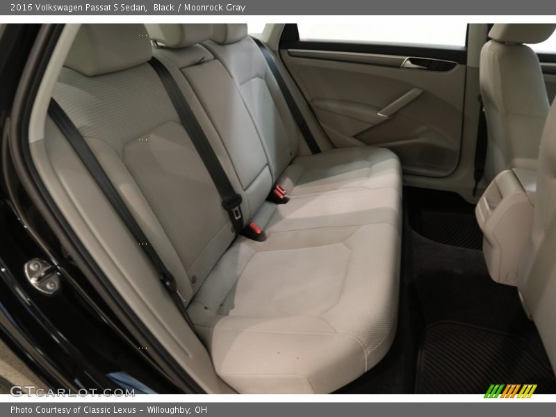 Black / Moonrock Gray 2016 Volkswagen Passat S Sedan